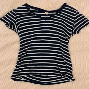 Striped Levi’s soft tee